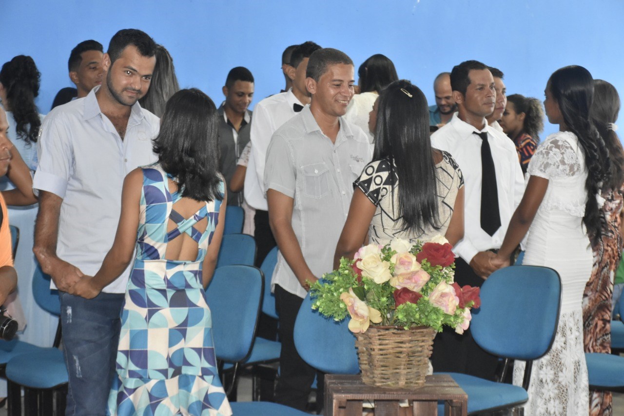 Camacã: II Casamento Comunitário realiza o sonho de dezenas de casais
